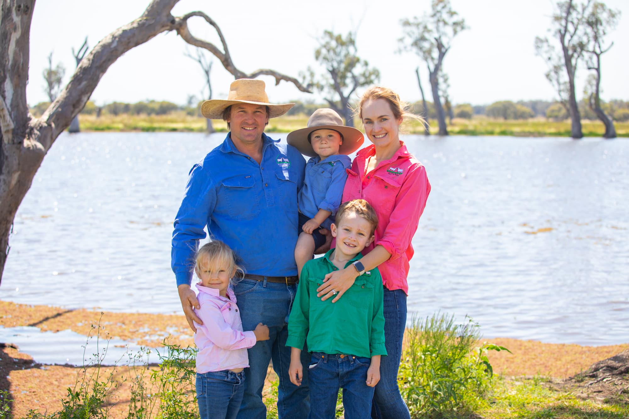 Scott & Hannah from Doonkami Aussie Whites Help Drive Support for Rural Aid