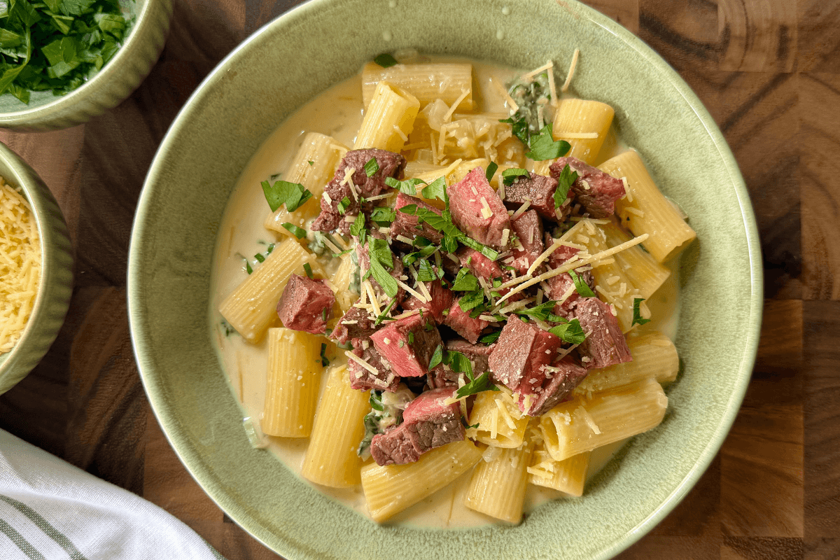 Garlic Parmesan Steak Pasta